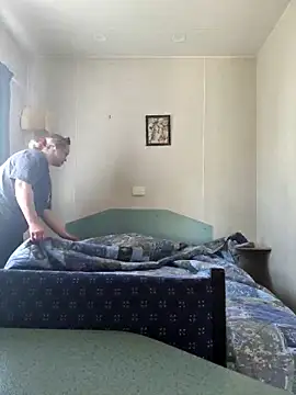 Off the Lesh online show from September 20, 2025, 3:44 am