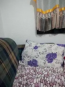 mayk18cm online show from October 13, 2025, 6:31 pm