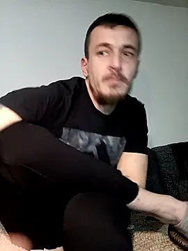 mayk18cm online show from February 1, 2025, 7:23 pm