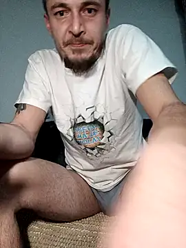 mayk18cm online show from January 10, 2025, 10:57 pm