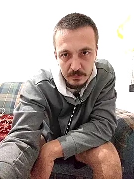 mayk18cm online show from October 6, 2025, 6:30 pm