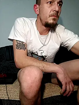 mayk18cm online show from January 26, 2025, 7:52 pm