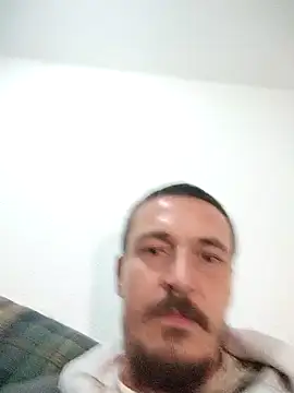 mayk18cm online show from October 7, 2025, 6:36 am