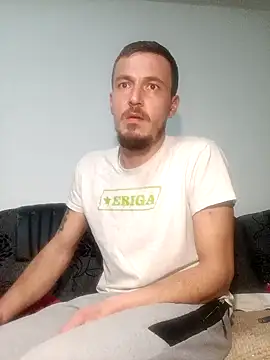 mayk18cm online show from January 31, 2025, 5:53 pm