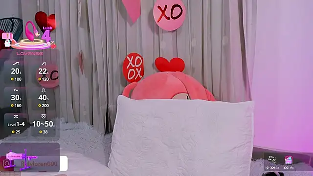 Snapshot of RolyLoren chatting on March 18, 2025, 12:30 am RolyLoren online show from March 18, 2025, 12:30 am