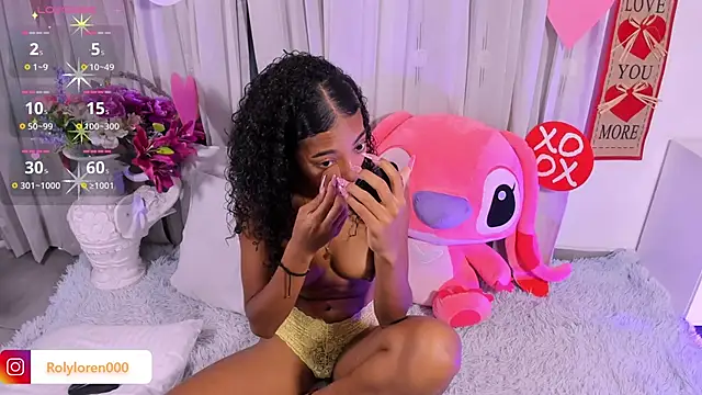 Snapshot of RolyLoren chatting on February 9, 2025, 7:19 pm RolyLoren online show from February 9, 2025, 7:19 pm