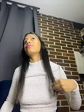 Valentinabaker online show from May 17, 2026, 4:12 am