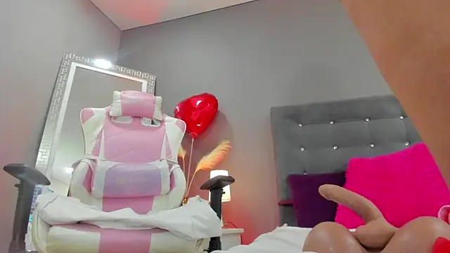 AriaRusso online show from February 15, 2025, 4:14 am