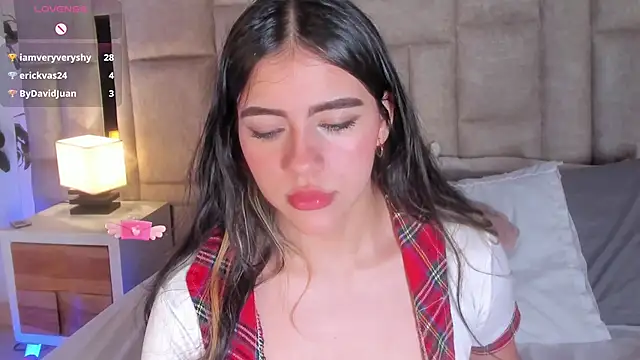 SofiScott  online show from March 14, 2025, 11:32 pm