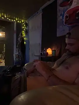 spundaddylive online show from October 31, 2025, 11:44 pm