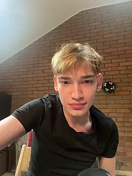 Nick Win online show from December 18, 2024, 1:45 pm