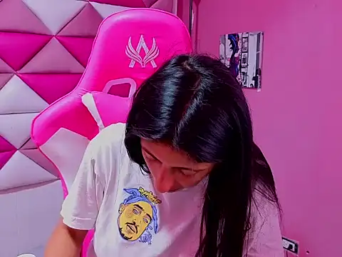 Cameron cutte online show from September 24, 2025, 2:51 am