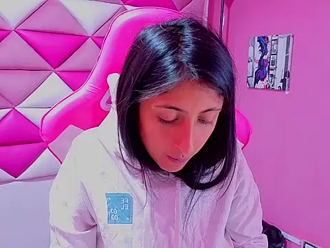 Cameron cutte online show from October 4, 2025, 2:57 am