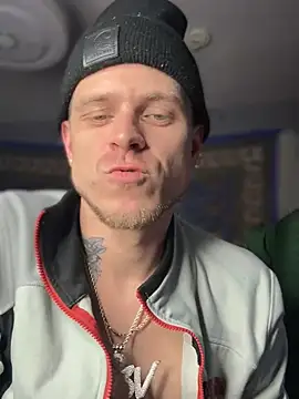 Snapshot of traejddd chatting on September 18, 2025, 3:42 am traejddd online show from September 18, 2025, 3:42 am