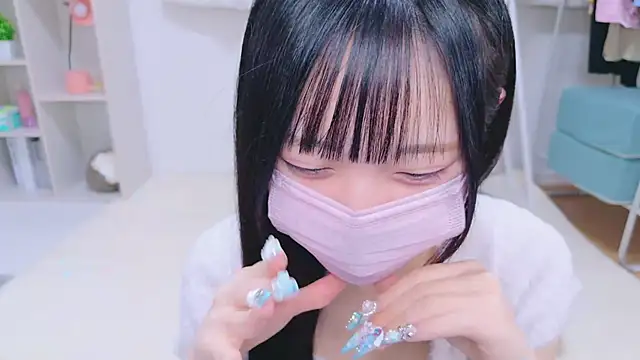 Suzu ch xx online show from December 13, 2024, 9:09 pm