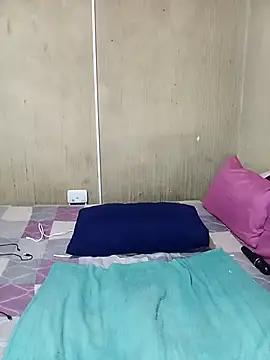 FreakyAngel3X online show from November 28, 2025, 7:25 pm