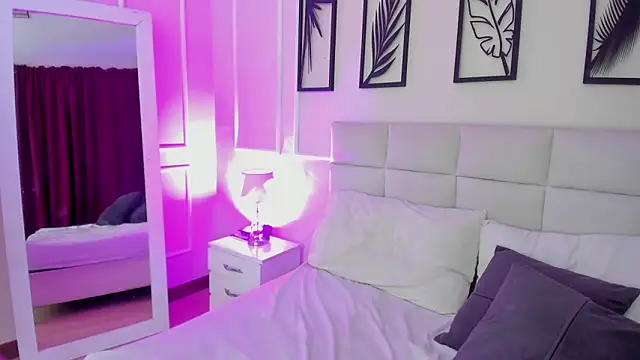 Alisa  walker online show from March 4, 2025, 8:49 pm