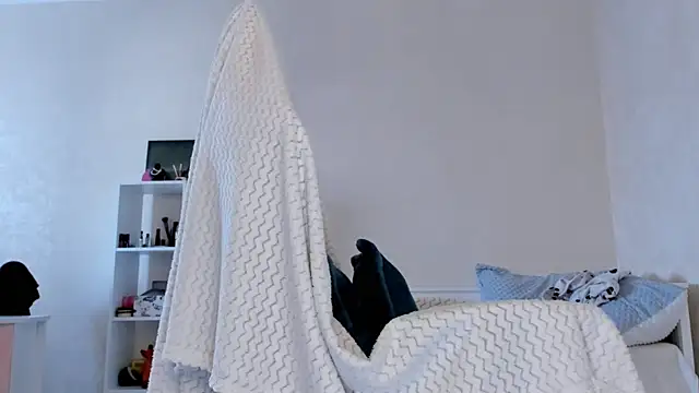 Britney Ross online show from March 11, 2025, 6:30 am