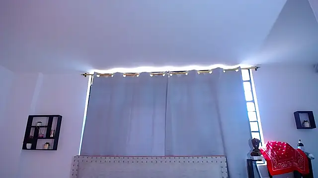 Chiqui milk  online show from March 10, 2025, 7:07 pm