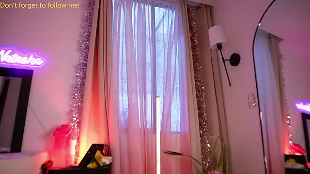 Natasha  Sccott online show from May 28, 2026, 6:36 pm