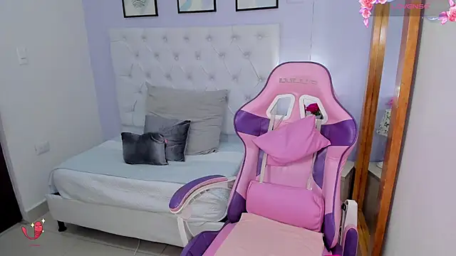 kitty kayo online show from October 23, 2025, 4:00 am