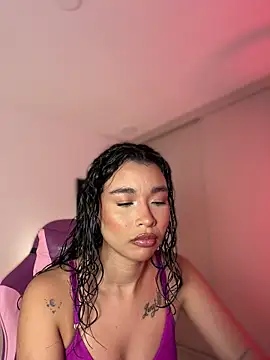 Hips hannah online show from February 27, 2026, 10:42 pm