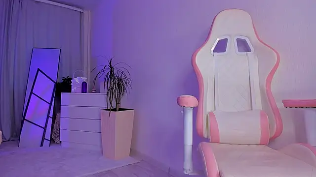 AnnaLunar online show from September 10, 2025, 2:54 am