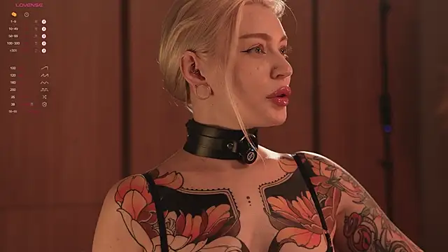 LinaKinky online show from March 8, 2025, 12:09 pm