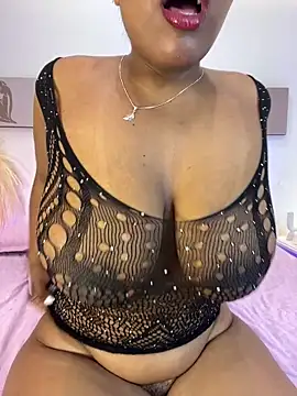 Esmeralda Duarte online show from April 11, 2026, 4:53 am