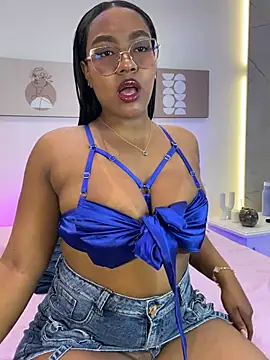 Esmeralda Duarte online show from March 13, 2026, 3:44 am