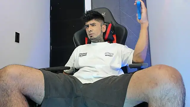 sergiio mesa27 online show from March 6, 2025, 10:26 pm