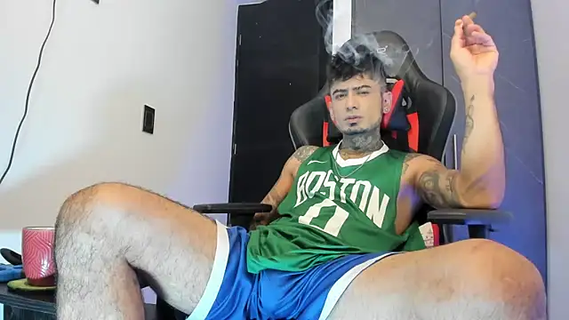 sergiio mesa27 online show from March 5, 2025, 1:50 pm