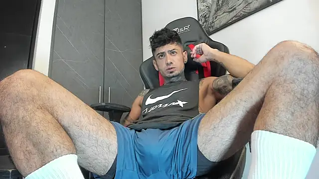 sergiio mesa27 online show from September 19, 2025, 8:02 pm