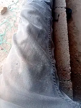 Kurtsikicixh online show from October 20, 2025, 9:43 am