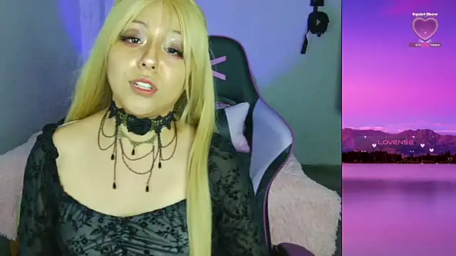 PurpleHaze17 online show from December 5, 2024, 2:15 am