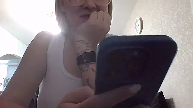 MargoXJoy online show from January 20, 2025, 9:24 am