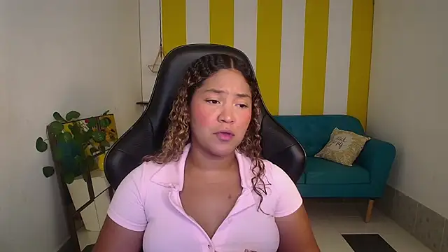 Cristal War online show from October 19, 2025, 11:07 pm