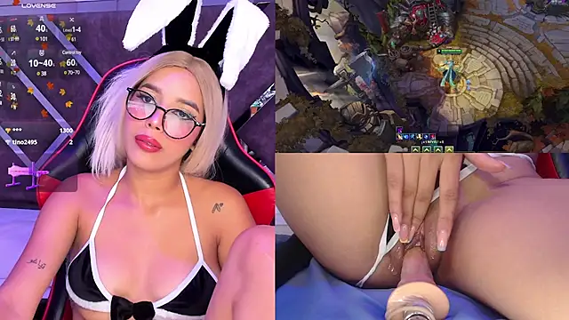 Snapshot of SweetieCloe_ chatting on March 6, 2025, 12:21 am SweetieCloe online show from March 6, 2025, 12:21 am