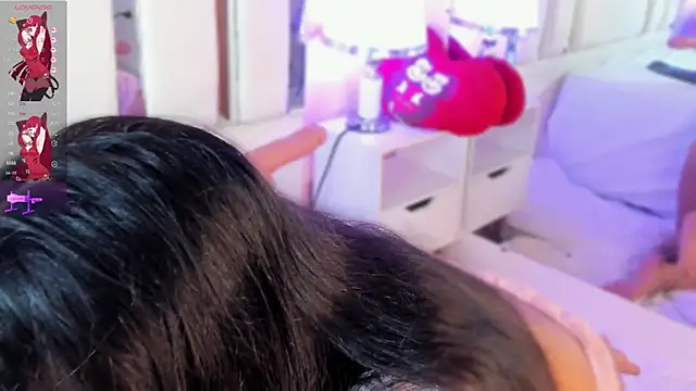 Miliaangeles online show from October 18, 2025, 12:18 pm