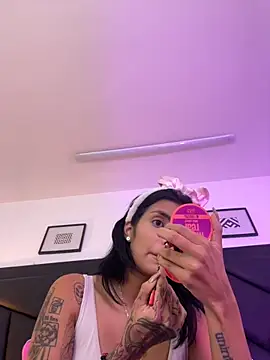 Snapshot of DeuxGold chatting on October 15, 2025, 4:00 am DeuxGold online show from October 15, 2025, 4:00 am