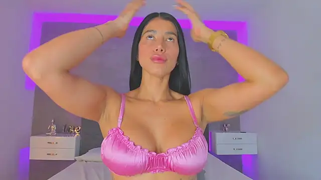 jasminehill  online show from February 25, 2025, 3:42 pm