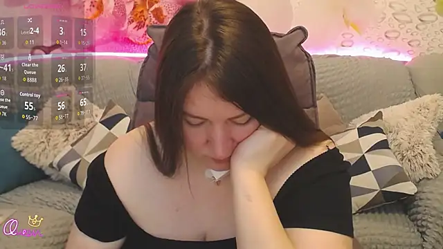 Nataly cute online show from May 24, 2026, 7:14 pm
