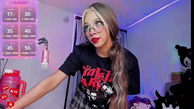 Miss freydis online show from November 9, 2025, 5:11 am