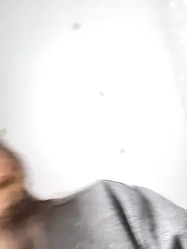  AnMiss  online show from December 2, 2025, 4:52 pm