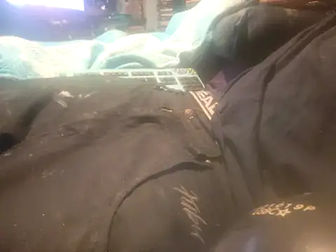 Snapshot of robeaulieu02 chatting on November 7, 2025, 5:12 am robeaulieu02 online show from November 7, 2025, 5:12 am