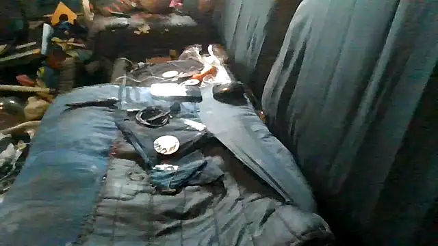 robeaulieu02 online show from April 15, 2026, 7:58 pm