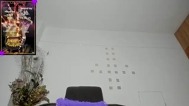 violetmontan online show from November 4, 2025, 2:59 am