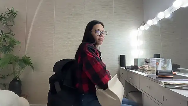 NattyFierros online show from May 15, 2026, 8:51 pm
