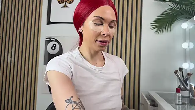 NattyFierros online show from October 4, 2025, 9:49 pm