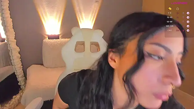 amber curly online show from February 4, 2025, 7:22 pm